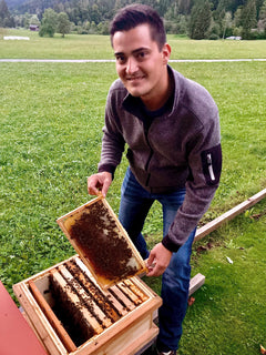 Bienenwirtschaftsmeister Manuel Schluder, Bio Imkerei Schluder, Gailtal Kärnten